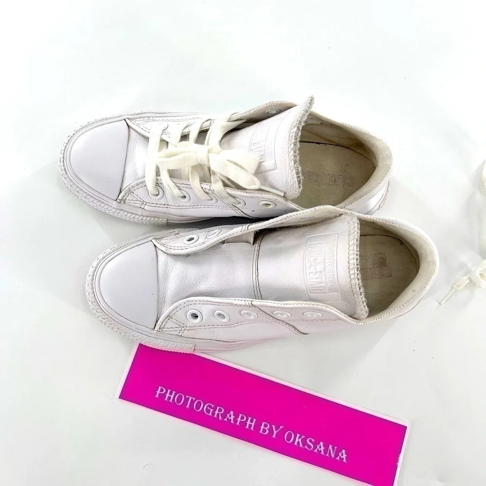 Converse Womens Chuck Taylor All Star Leather Mono Trainer | White size 6